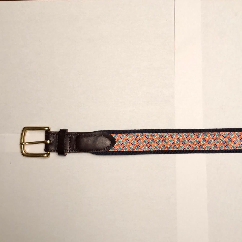 Vineyard Vines Salmon/Sailboat Pattern Belt